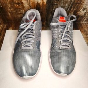 Nike Flex Bijoux Gray Womens US Size 9.5 EUR 41 881863-002 Running Shoes Sneaker